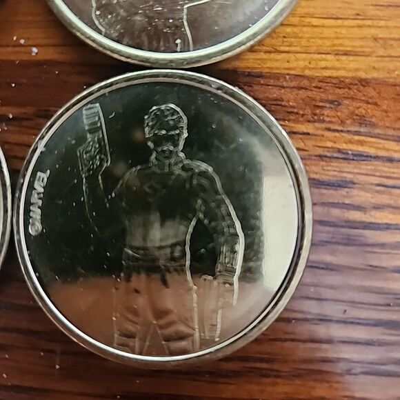 Disneyland DCA Guardians of the Galaxy Collectors Warehouse Medallion Set 2 - Picture 4 of 6